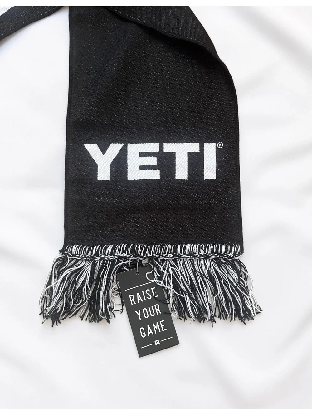 YETI Ruffneck Scarf Built for the Wild NWT Employee Exclusive Black Fringe